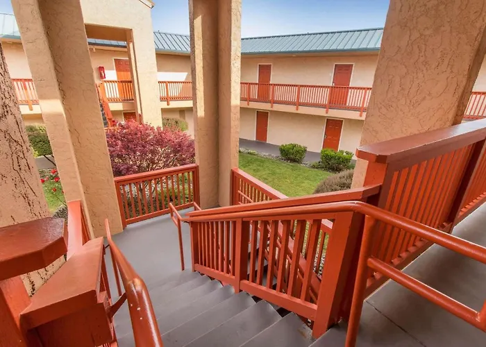 Quality Inn & Suites Crescent City Redwood Coast