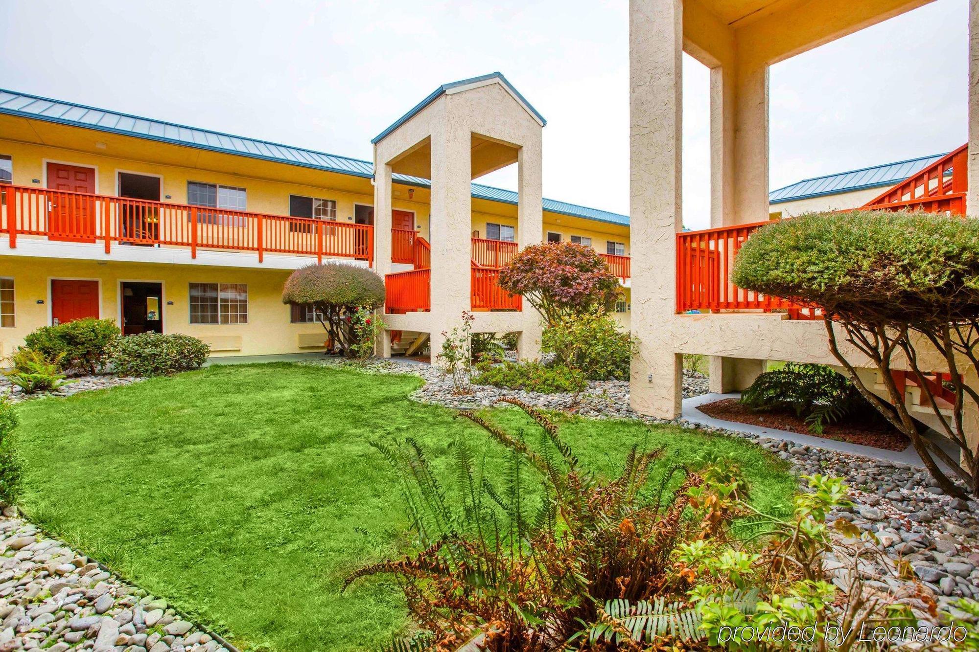 Quality & Crescent Redwood Coast Hotel Crescent City