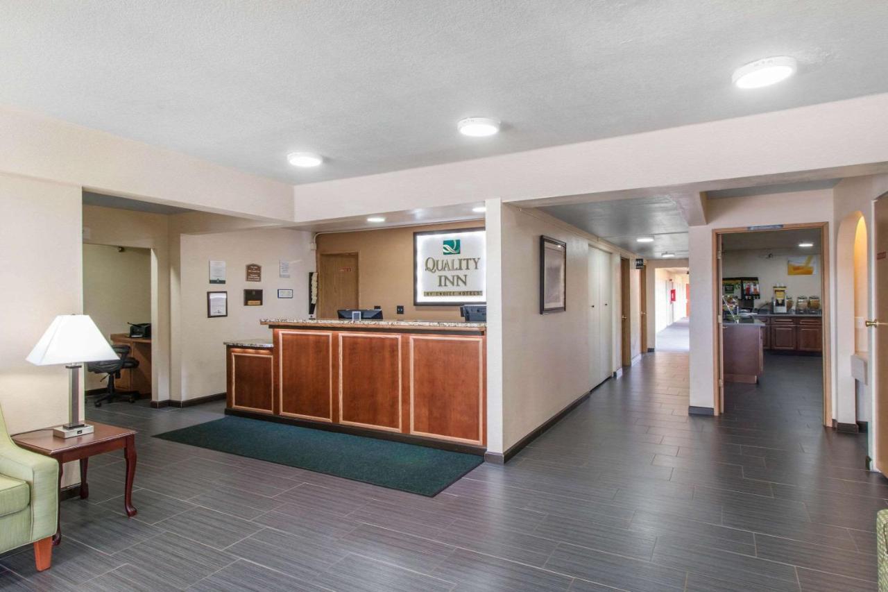 Hotel Quality & Crescent Redwood Coast